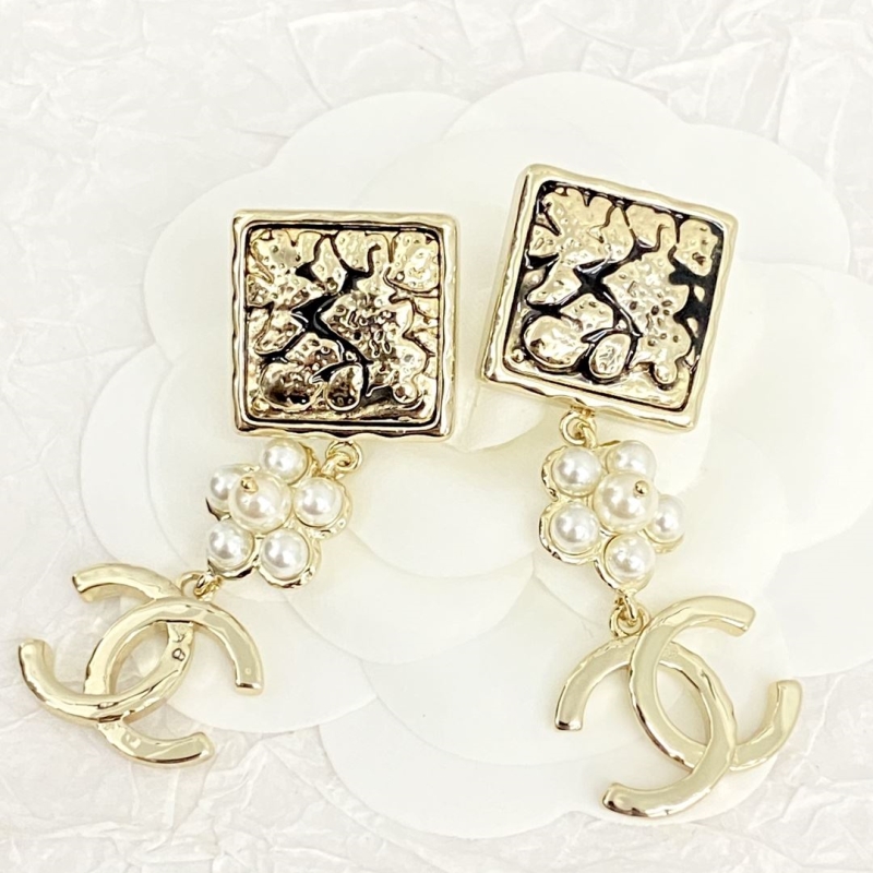 Ch**el earrings